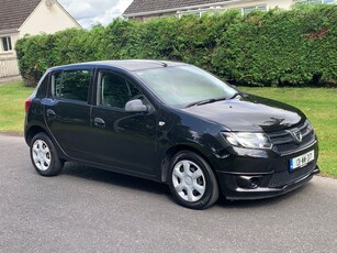 2013 - Dacia Sandero Manual