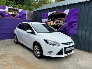 2013 - Ford Focus Manual