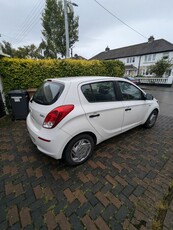 2013 - Hyundai i20 Manual