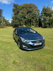 2013 - Hyundai i40 Manual