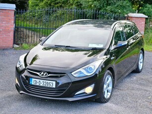 2013 - Hyundai i40 Manual