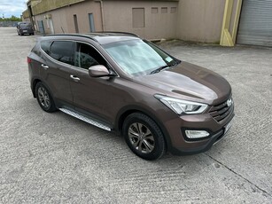 2013 - Hyundai Santa Fe Manual