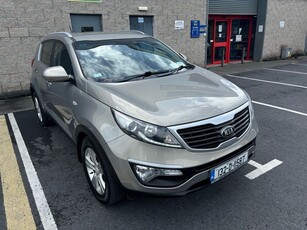 2013 - Kia Sportage Manual