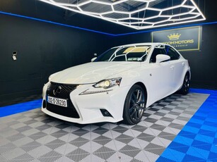 2013 - Lexus IS Automatic