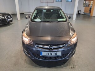 2013 - Opel Astra Manual