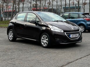 2013 - Peugeot 208 Manual