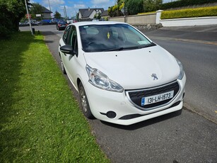 2013 - Peugeot 208 Manual