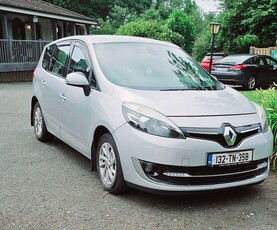 2013 - Renault Grand Scenic Manual