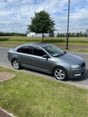 2013 - Skoda Rapid Manual