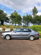 2013 - Skoda Superb Manual