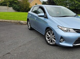 2013 - Toyota Auris Automatic