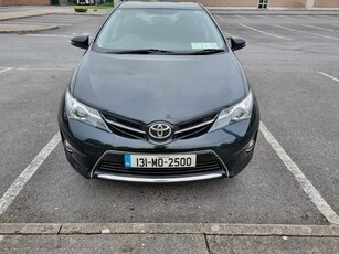 2013 - Toyota Auris Manual