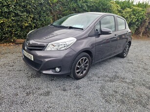 2013 - Toyota Yaris Manual