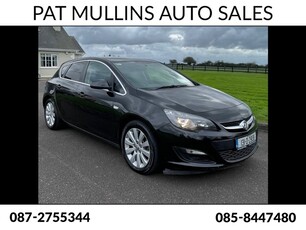 2013 - Vauxhall Astra Manual