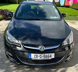 2013 - Vauxhall Astra Manual