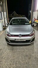 2013 - Volkswagen Golf Manual