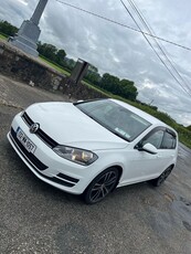 2013 - Volkswagen Golf Manual