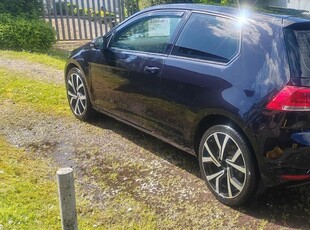 2013 - Volkswagen Golf Manual