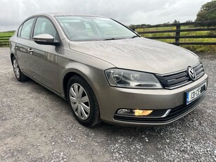 2013 - Volkswagen Passat Manual