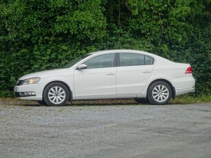 2013 - Volkswagen Passat Manual