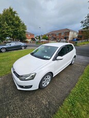 2013 - Volkswagen Polo Automatic