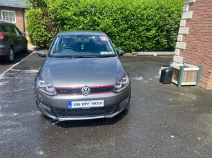 2013 - Volkswagen Polo Manual