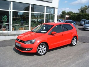 2013 - Volkswagen Polo Manual