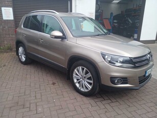 2013 - Volkswagen Tiguan Manual