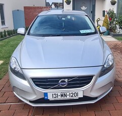 2013 - Volvo V40 Manual