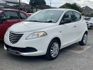 2014 - Chrysler Ypsilon Manual