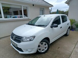 2014 - Dacia Sandero Manual