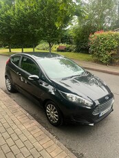 2014 - Ford Fiesta Manual