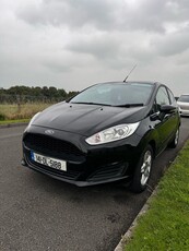 2014 - Ford Fiesta Manual