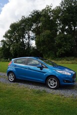 2014 - Ford Fiesta Manual