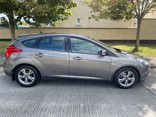 2014 - Ford Focus Manual