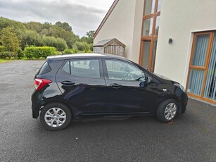 2014 - Hyundai i10 Manual