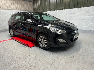 2014 - Hyundai i30 Manual