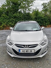 2014 - Hyundai i40 Manual