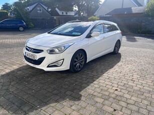 2014 - Hyundai i40 Manual