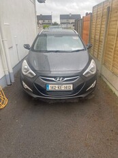 2014 - Hyundai i40 Manual