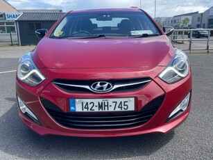 2014 - Hyundai i40 Manual