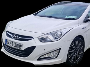 2014 - Hyundai i40 Manual