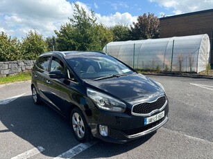 2014 - Kia Carens Manual