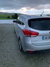 2014 - Kia Carens Manual