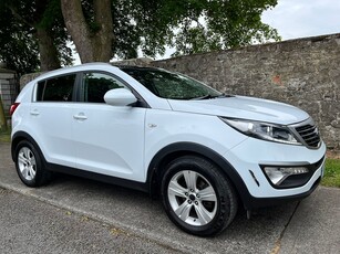 2014 - Kia Sportage Manual