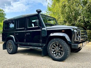 2014 - Land Rover Defender Manual