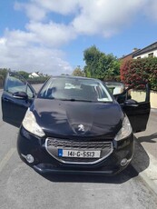 2014 - Peugeot 208 Manual