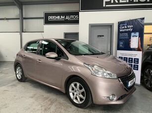 2014 - Peugeot 208 Manual