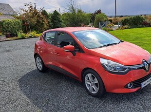 2014 - Renault Clio Manual