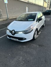 2014 - Renault Clio Manual